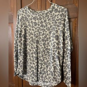 Peace Pearls, Black and Gray Leopard Long Sleeve Top. Size Medium.